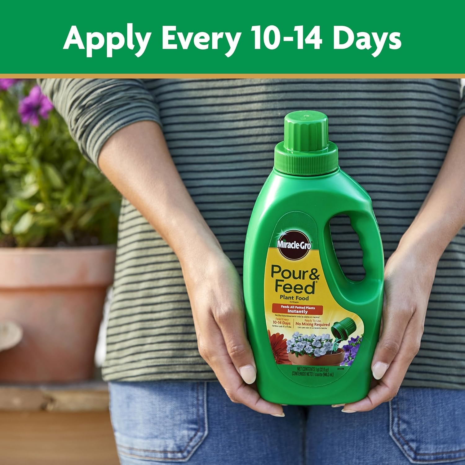 image:imageMiracleGro Pour amp Feed Plant Food 32 fl oz32 oz Single