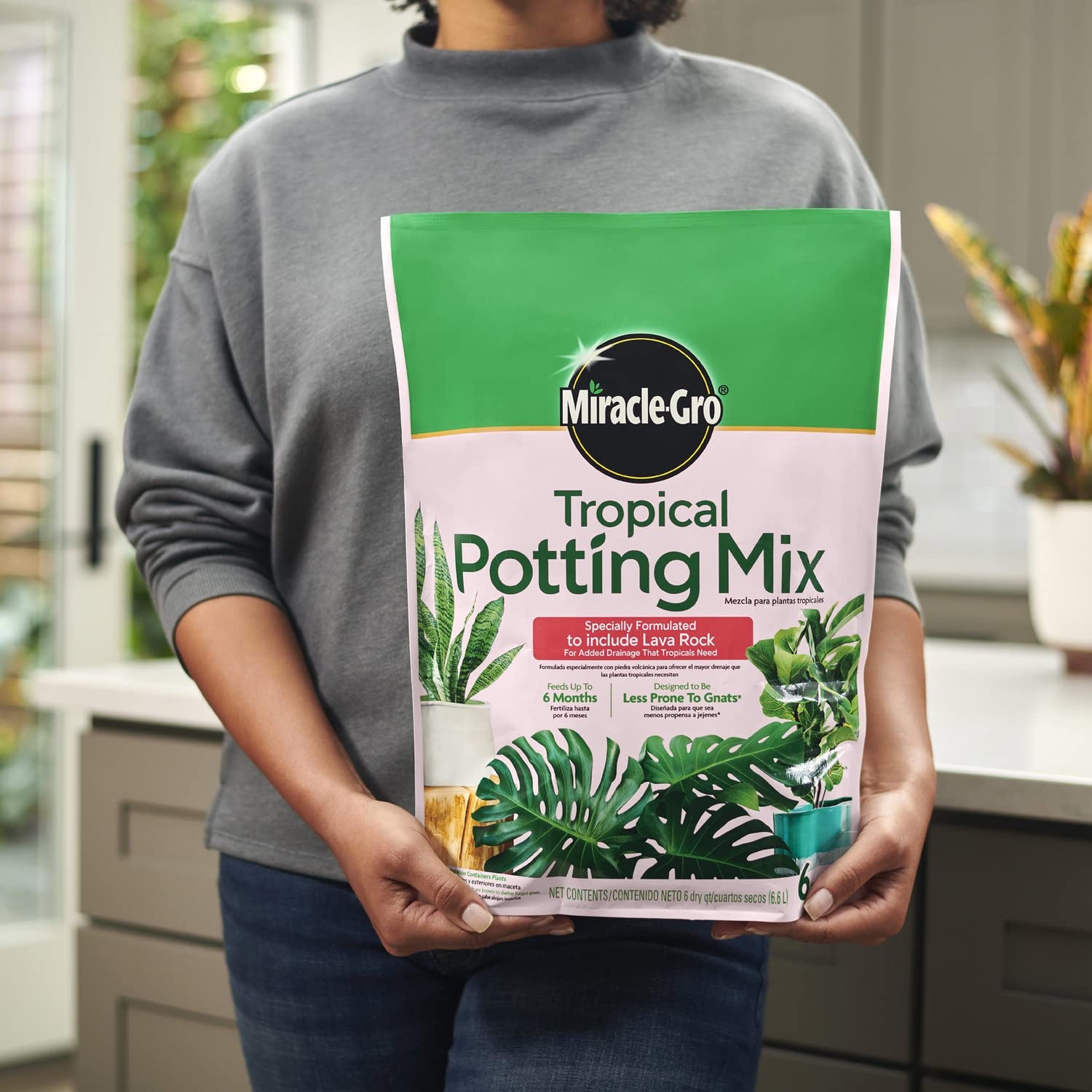 image:imageMiracleGro Tropical Potting Mix 6 qt 2Pack1 Pack