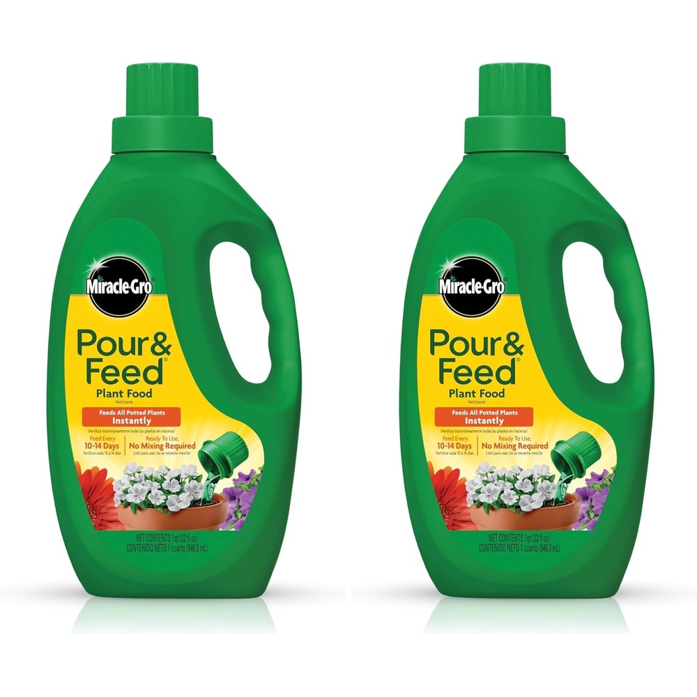 image:imageMiracleGro Pour amp Feed Plant Food 32 fl oz32 oz Single Pack of 2