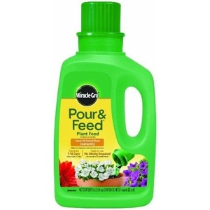 Miracle-Gro Pour & Feed Plant Food, 32 fl. oz.(32 oz (Single) (Pack of 6))